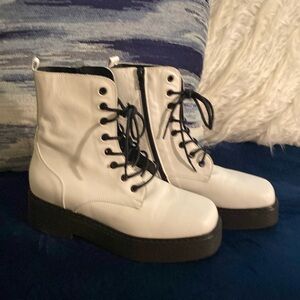 Cordani White Leather Boots New!